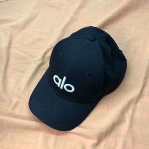 Brand-new Alo yoga truck hat